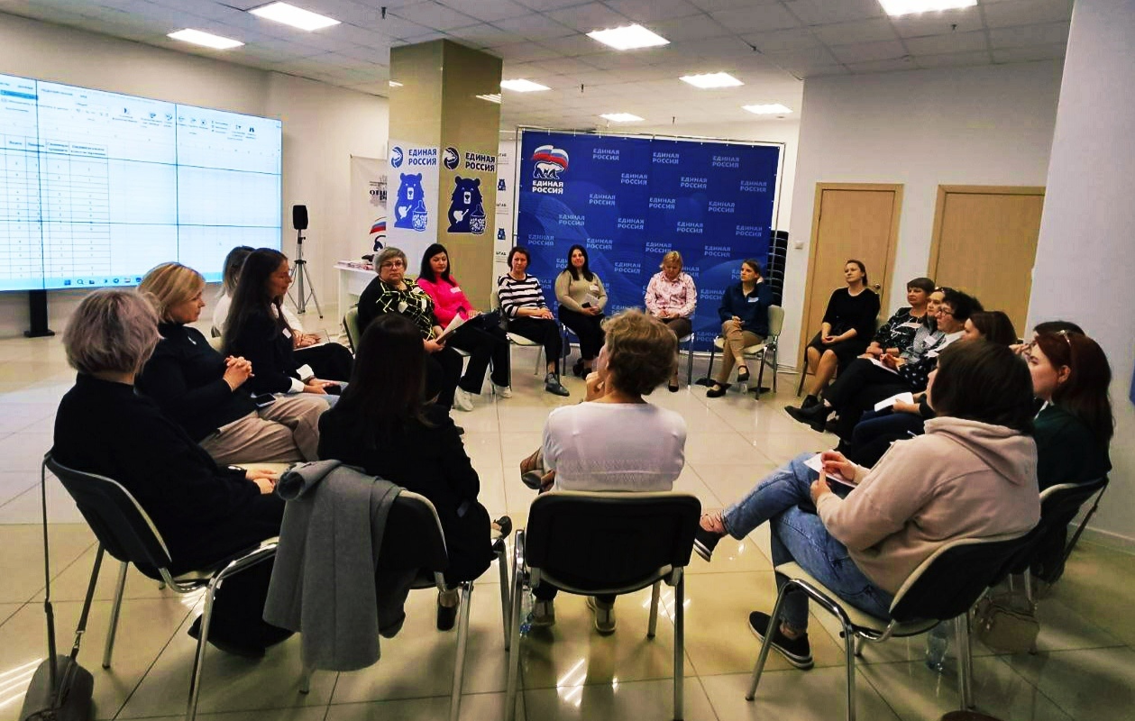 Три потока Школ приемного родительства стартуют в Нижегородской области до конца года